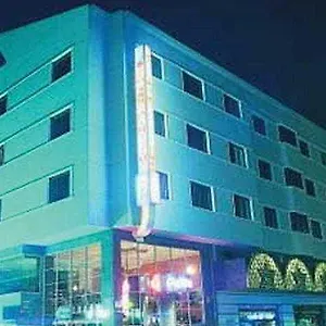 Luna Arabial Hotel
